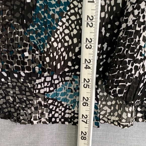 Denver Hayes Top Womens 2X Green Black Button Up Top 3/4 Sleeve Pleated Stretchy - Picture 10 of 12